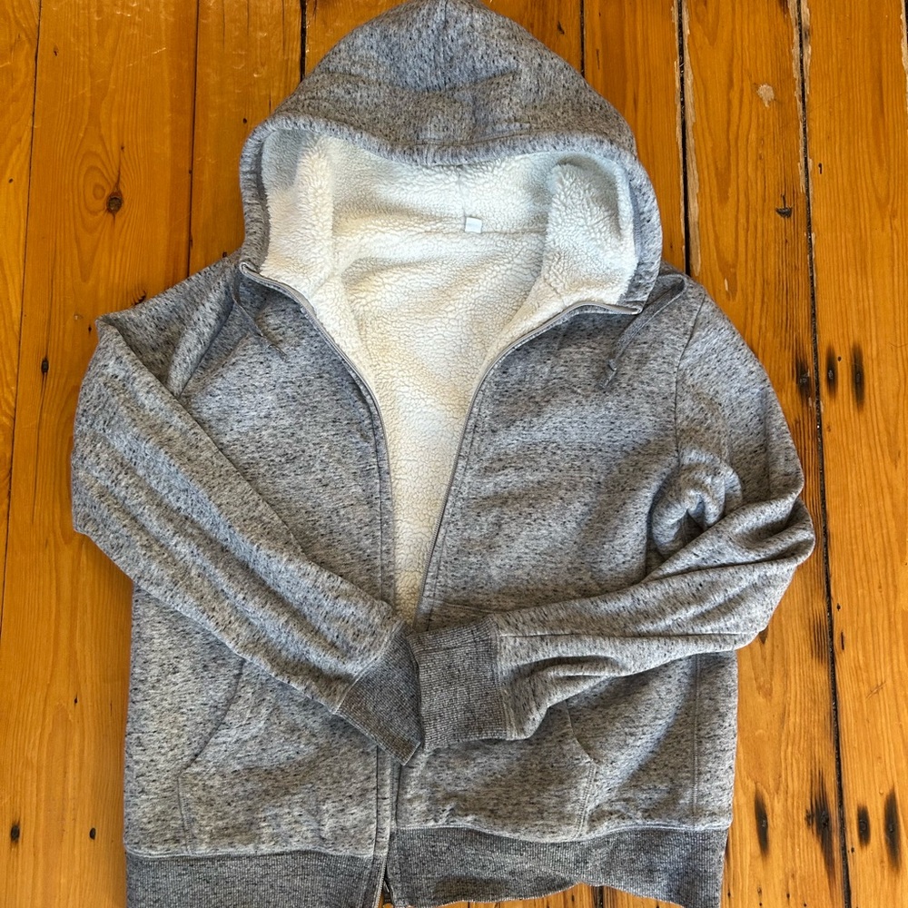 Uniqlo Gray Hooded Sweatshirt with flannel